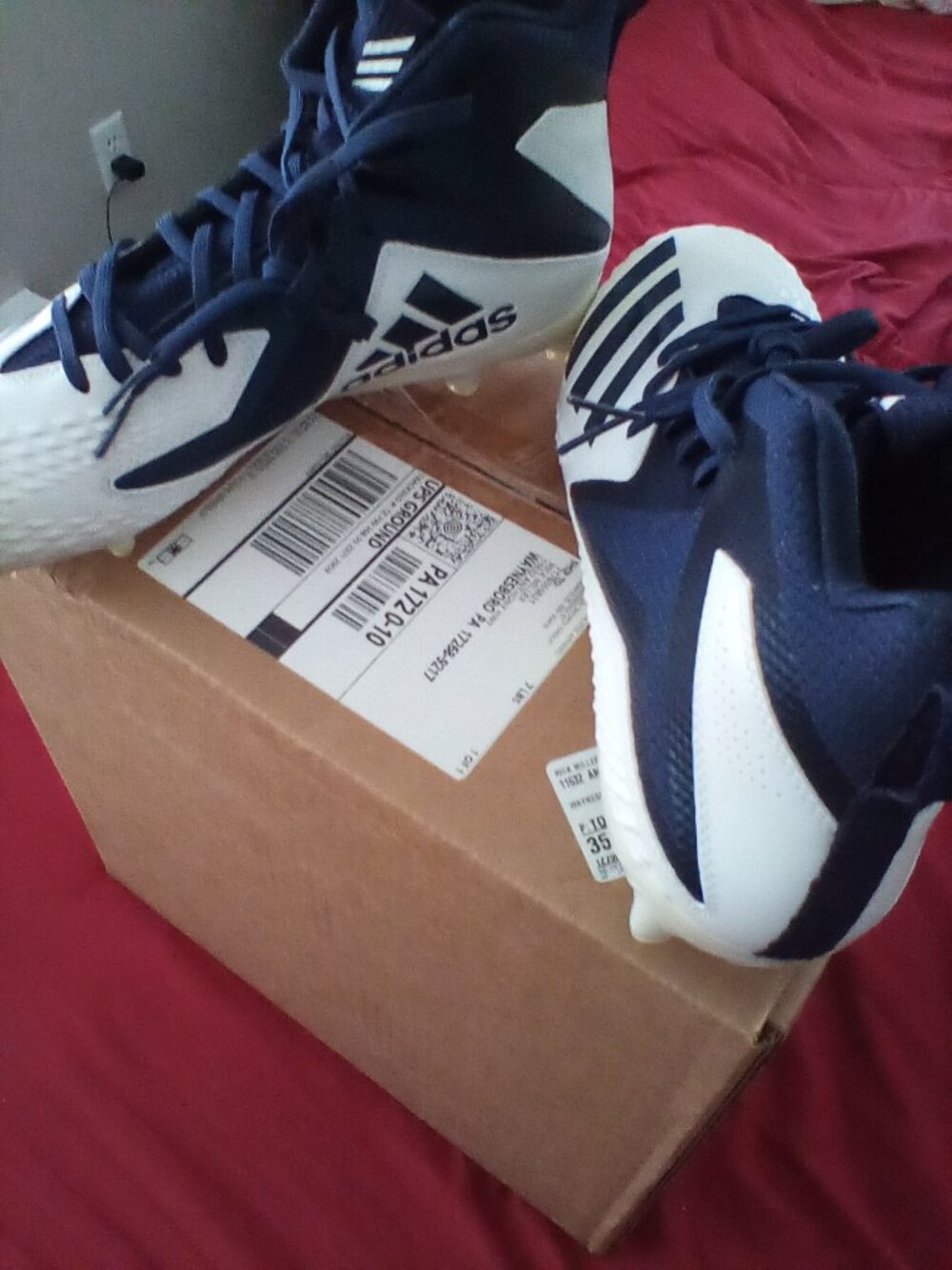 Mens Adidas like new Football Cleats